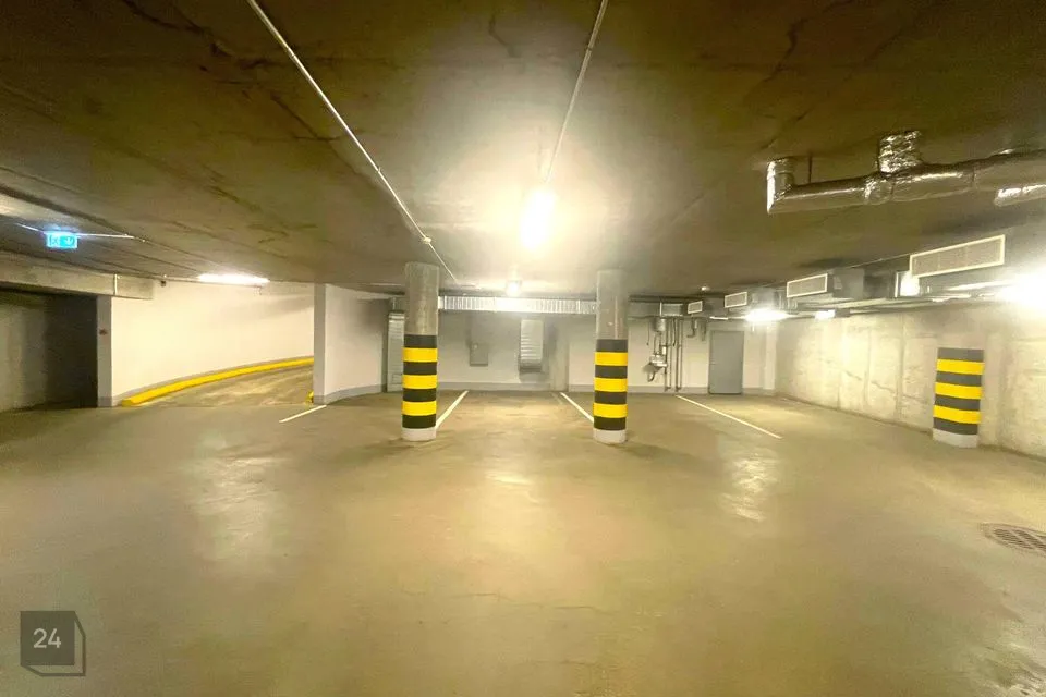 15 m² Гараж в Tallinn, Kesklinna linnaosa