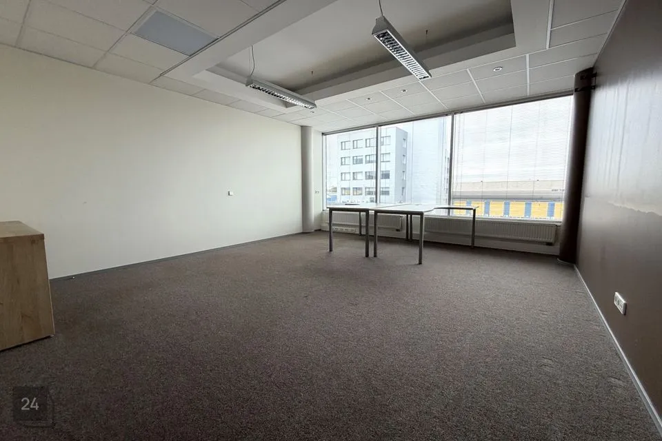 Бюро или Обслуживание, 30 m² Бизнес-площадь в Tallinn, Lasnamäe linnaosa