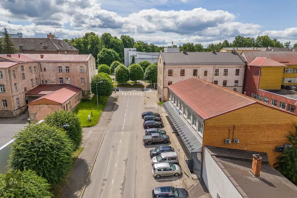Mitme sihtotstarbega, 333 m² Äripind  -  Valga vald, Valga linn - foto 2