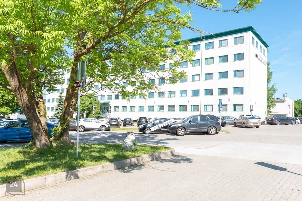 Büroo või Teenindus, 11 m² Äripind  -  Tallinn, Lasnamäe linnaosa