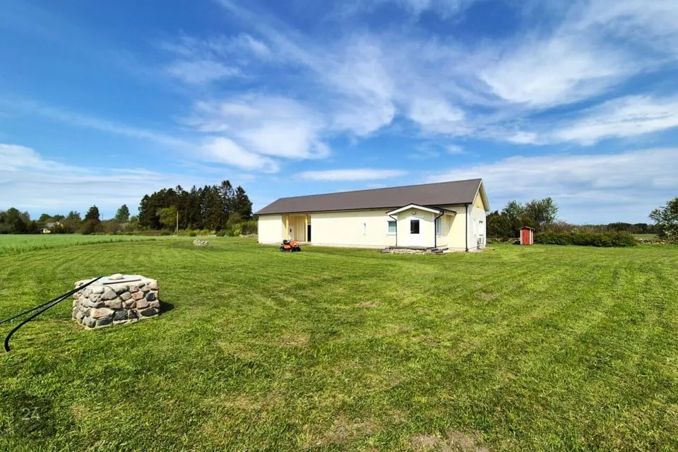 2-room house in Saaremaa vald, Saareküla