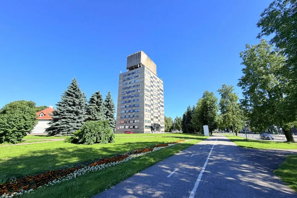 Toimiv ettevõte, 97 m² Äripind  -  Narva linn