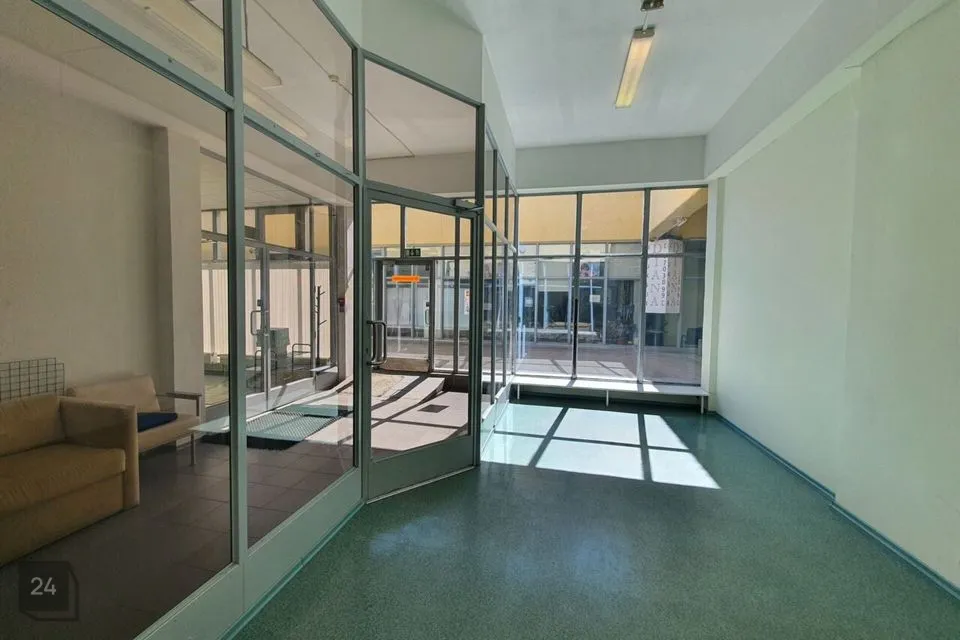 Mitme sihtotstarbega, 21 m² Äripind  -  Tallinn, Mustamäe linnaosa