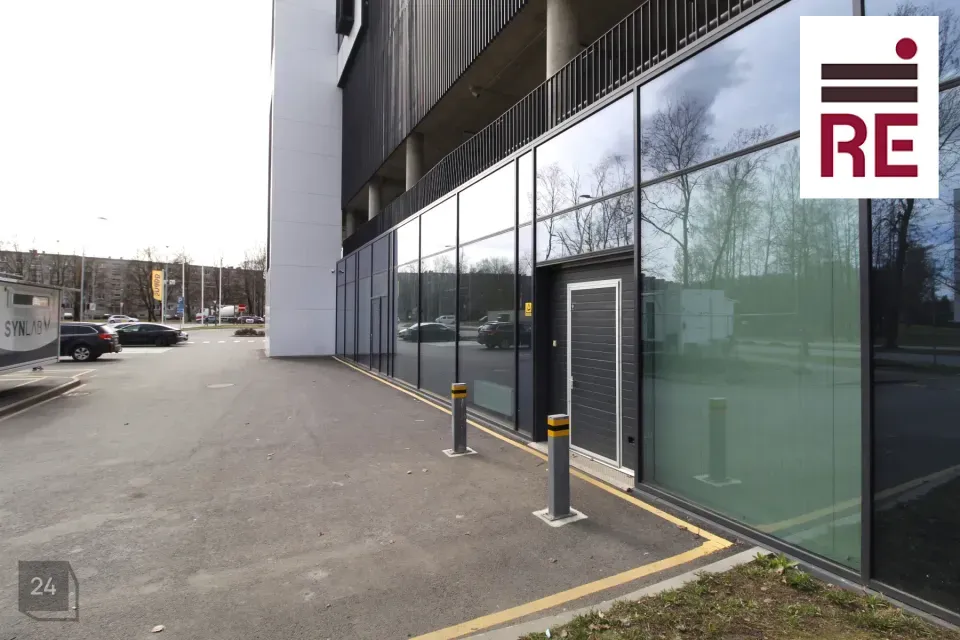 Mitme sihtotstarbega, 186 m² Äripind  -  Tallinn, Mustamäe linnaosa
