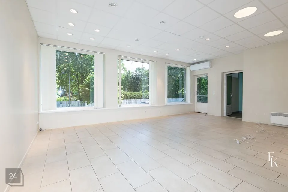 Mitme sihtotstarbega, 95 m² Äripind  -  Keila linn - foto 3