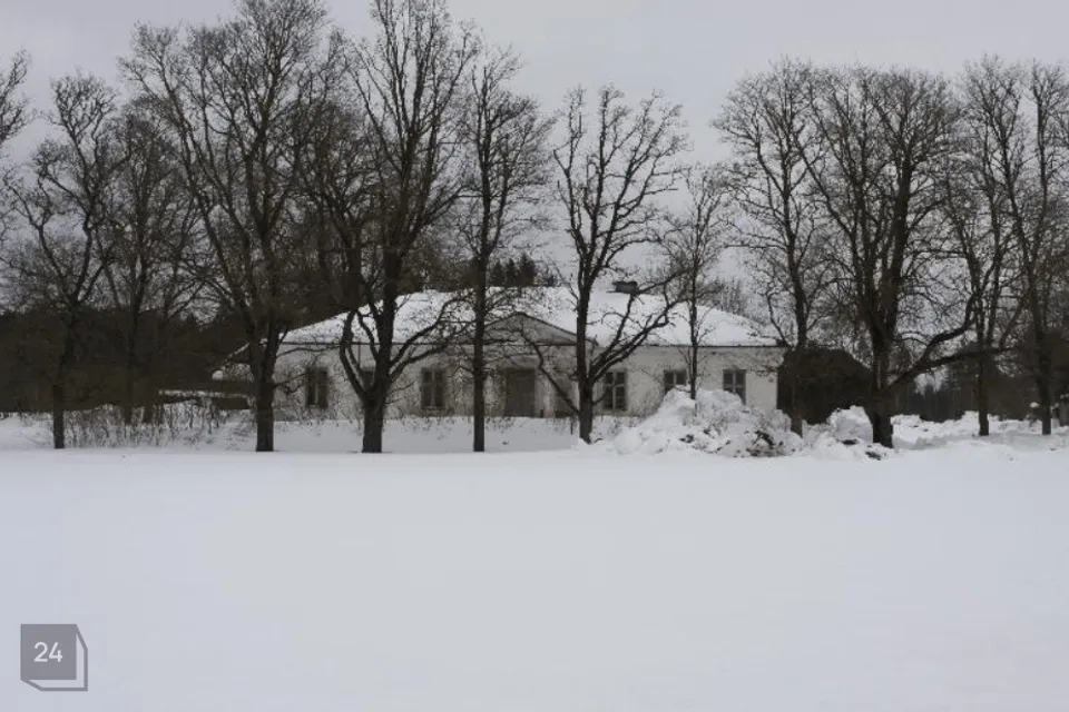 7-toaline Maja - Viru-Nigula vald, Pikaristi küla