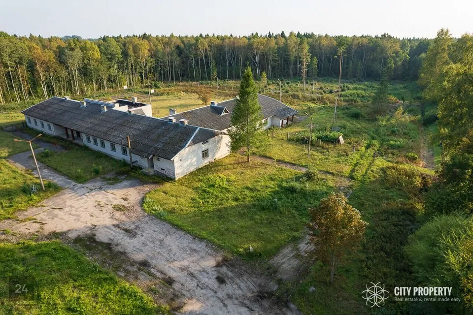 1079 m² Äripind  -  Hiiumaa vald, Männamaa küla - foto 3