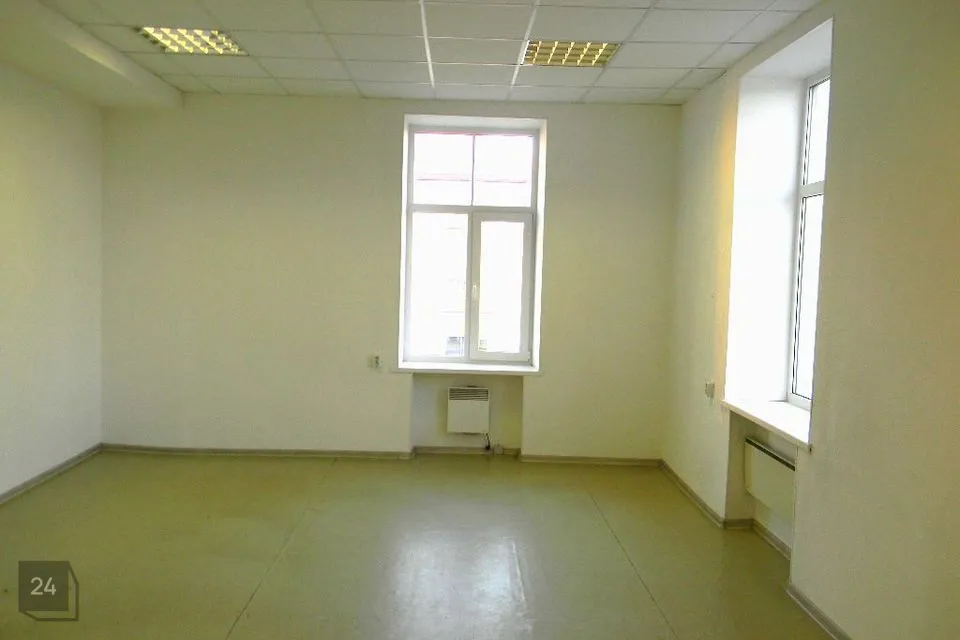 Mitme sihtotstarbega, 32 m² Äripind  -  Tallinn, Lasnamäe linnaosa