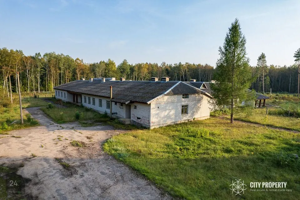 1079 m² Äripind  -  Hiiumaa vald, Männamaa küla