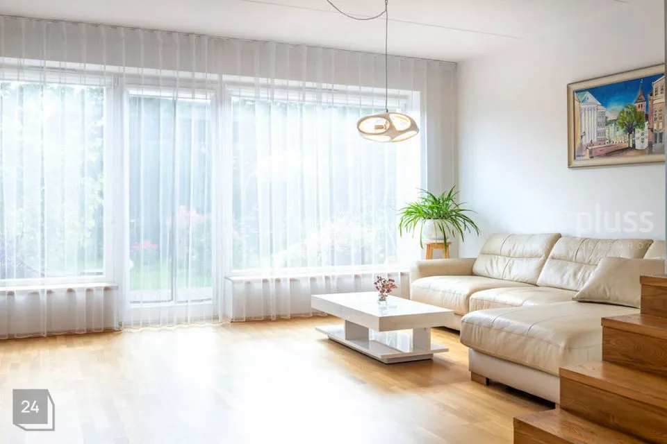 4-toaline Majaosa - Kambja vald, Ülenurme alevik