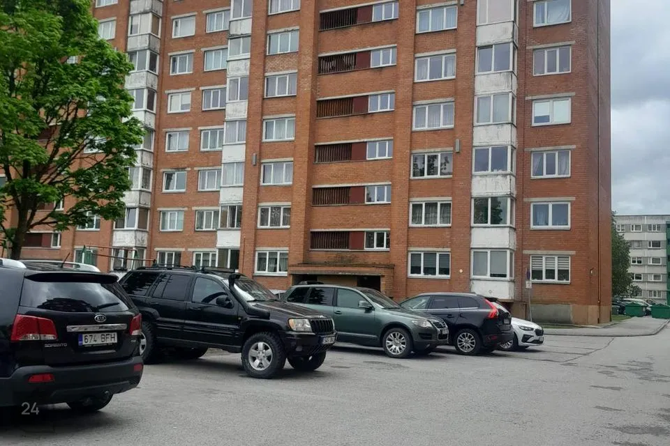 3-toaline Korter  -  Kohtla-Järve linn, Ahtme linnaosa