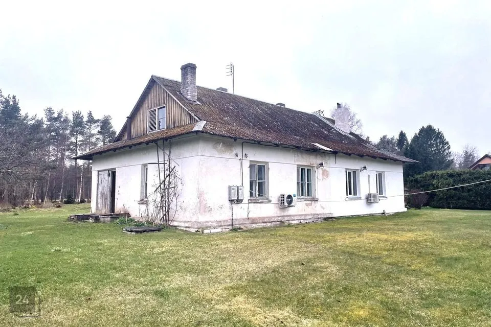 3-toaline Maja  -  Saaremaa vald, Viki küla