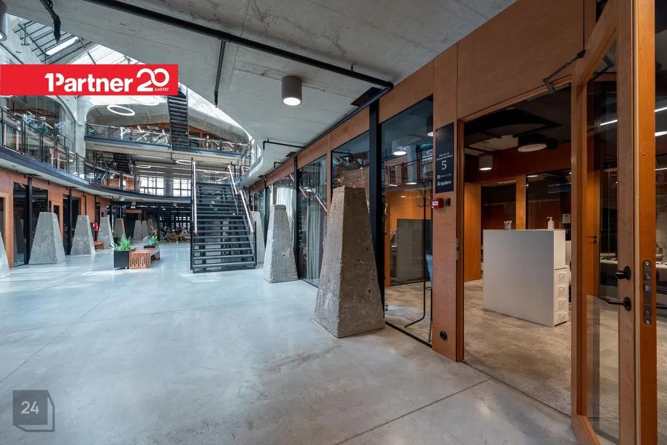 Büroo või Teenindus, 109 m² Äripind  -  Tallinn, Kesklinna linnaosa