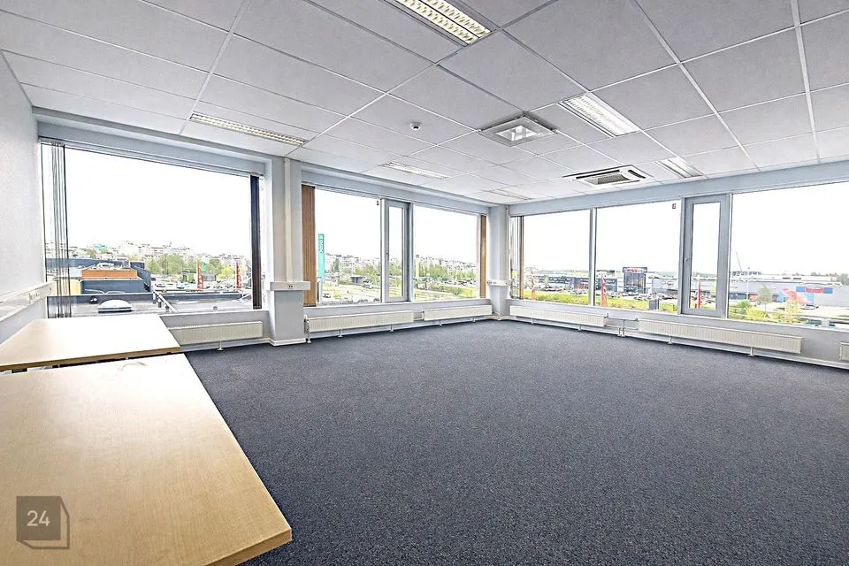 73 m² Äripind  -  Tallinn, Lasnamäe linnaosa
