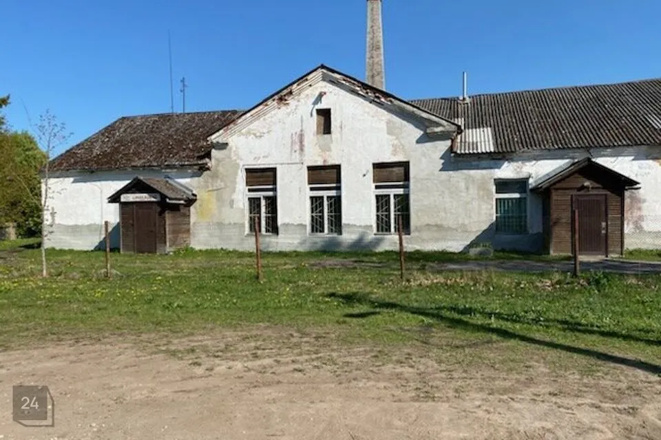 Mitme sihtotstarbega, 610 m² Äripind  -  Loksa linn
