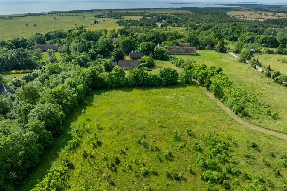 4074 m² Maa  -  Muhu vald, Võiküla - foto 3