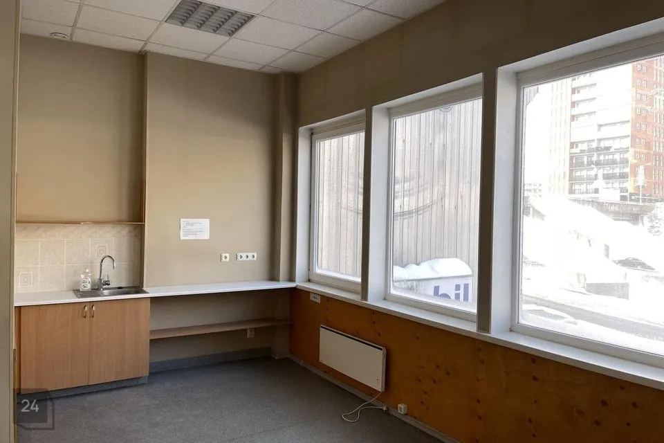 Multi-purpose, 900 m² business in Tallinn, Lasnamäe linnaosa - photo 3