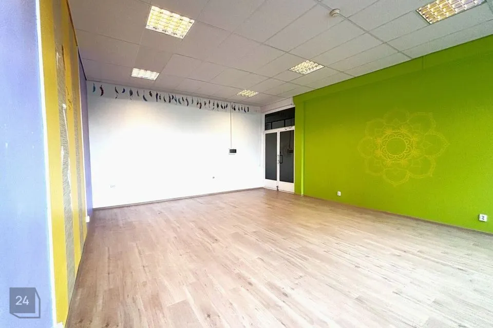Mitme sihtotstarbega, 64 m² Äripind  -  Tallinn, Mustamäe linnaosa