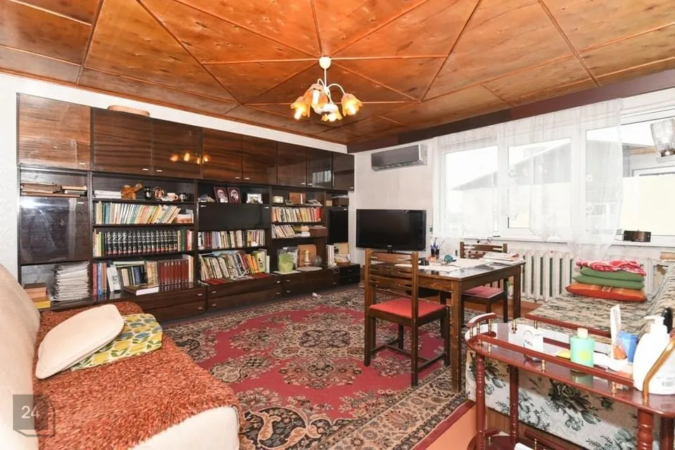 10-toaline Maja - Järva vald, Aravete alevik