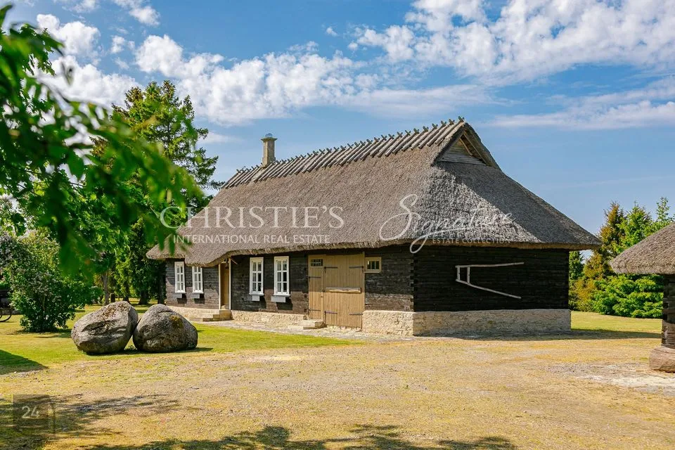 12-toaline Maja - Saaremaa vald, Pajumõisa küla