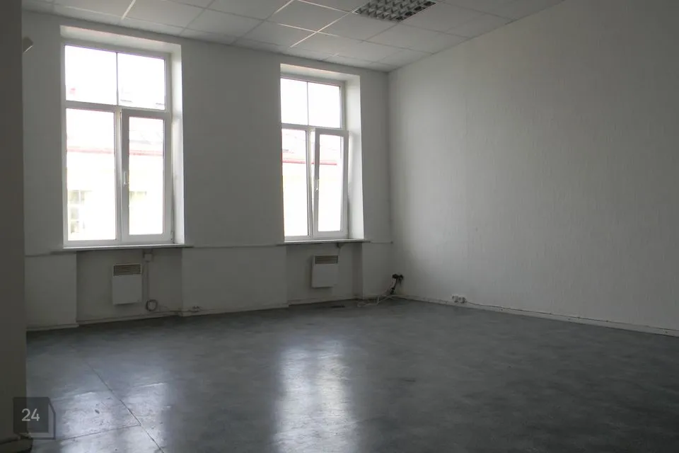 Mitme sihtotstarbega, 42 m² Äripind  -  Tallinn, Lasnamäe linnaosa