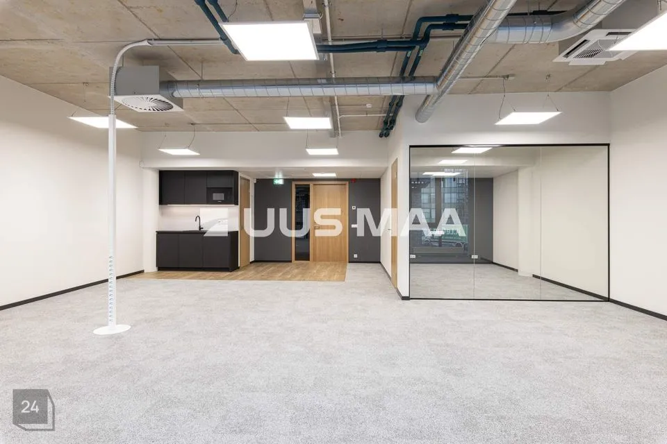 Büroo või Teenindus, 90 m² Äripind  -  Tallinn, Kesklinna linnaosa
