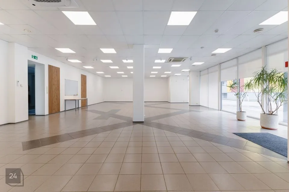 Mitme sihtotstarbega, 311 m² Äripind  -  Rakvere linn - foto 4