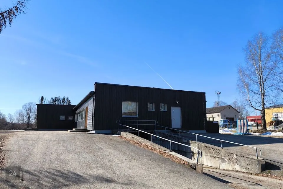 Mitme sihtotstarbega, 220 m² Äripind  -  Türi vald, Türi linn