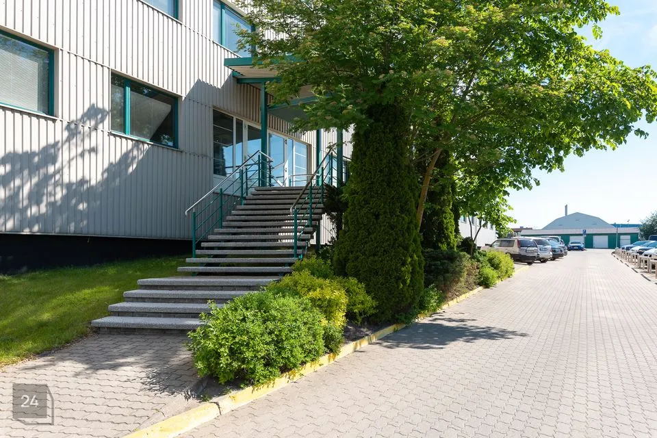 Büroo või Teenindus, 18 m² Äripind - Tallinn, Lasnamäe linnaosa