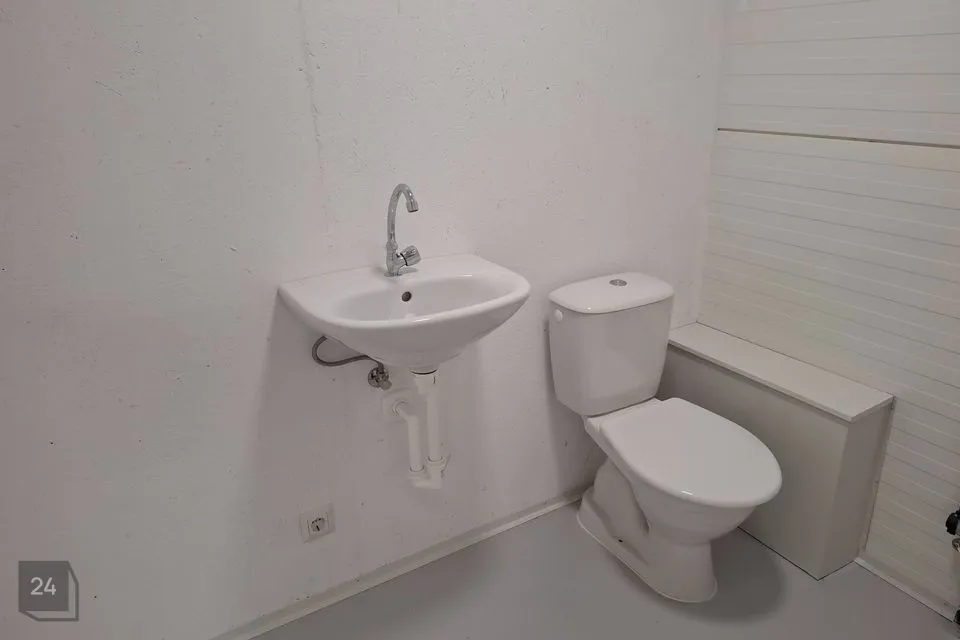 Mitme sihtotstarbega, 297 m² Äripind  -  Saaremaa vald, Kuressaare linn - foto 5