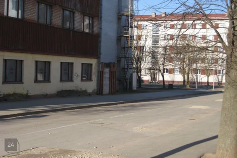 Mitme sihtotstarbega, 1200 m² Äripind - Narva linn