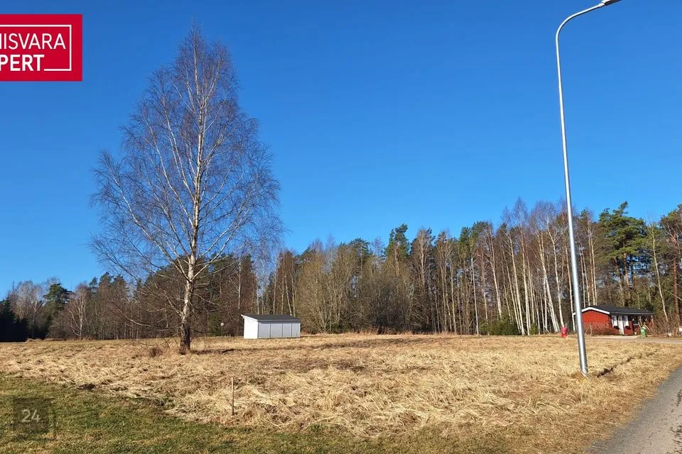 Земля жилой застройки, 1270 m² участок в Tõrva vald, Tõrva linn