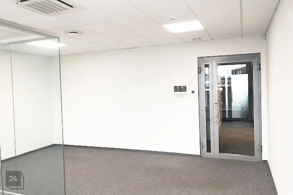Mitme sihtotstarbega, 33 m² Äripind  -  Tallinn, Kesklinna linnaosa - foto 3