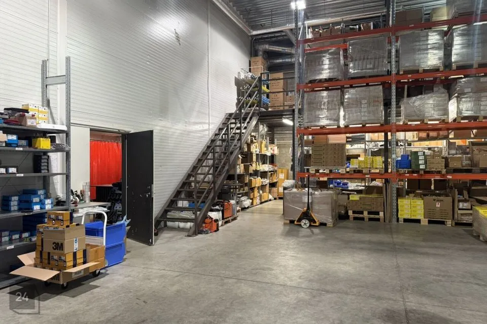 273 m² Äripind  -  Rae vald, Peetri alevik - foto 2