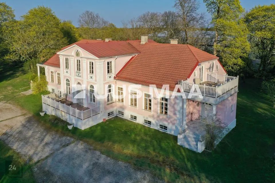 12-toaline Maja - Saaremaa vald, Oti küla