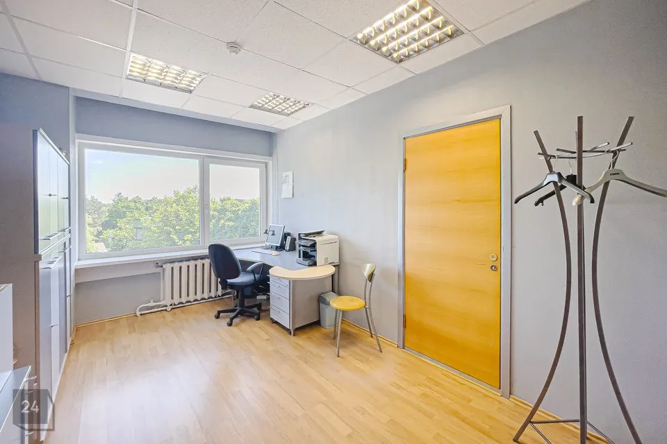 Büroo või Teenindus, 11 m² Äripind  -  Tallinn, Nõmme linnaosa