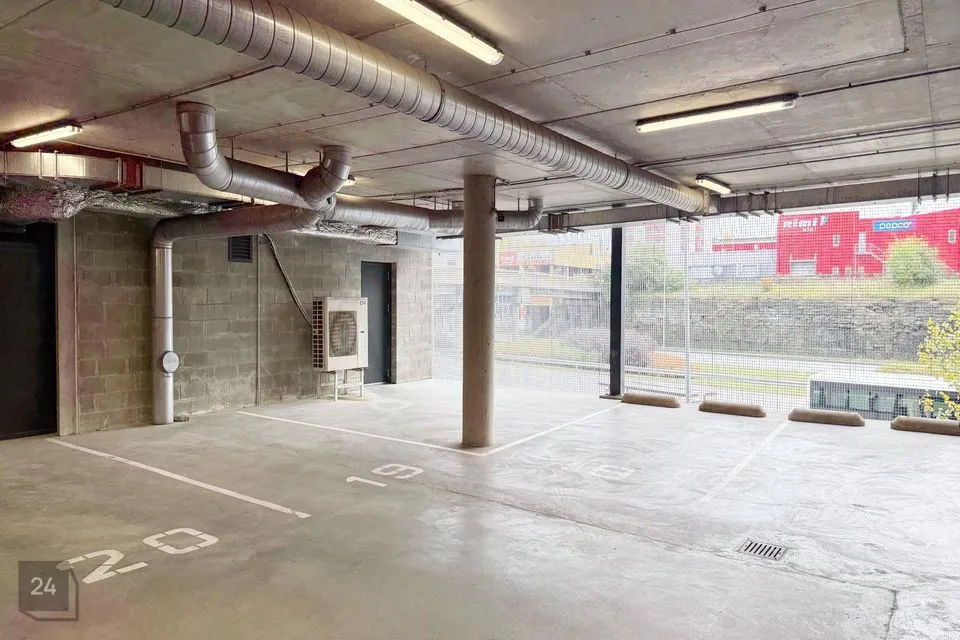 12 m² Garaaž  -  Tallinn, Lasnamäe linnaosa