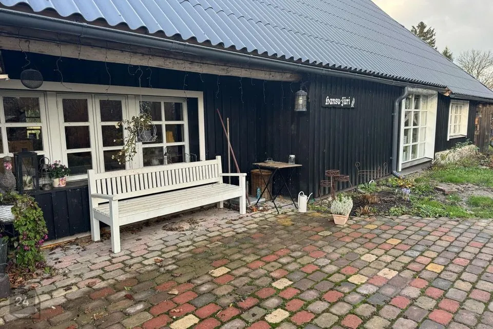 5-toaline Maja  -  Haapsalu linn, Haeska küla