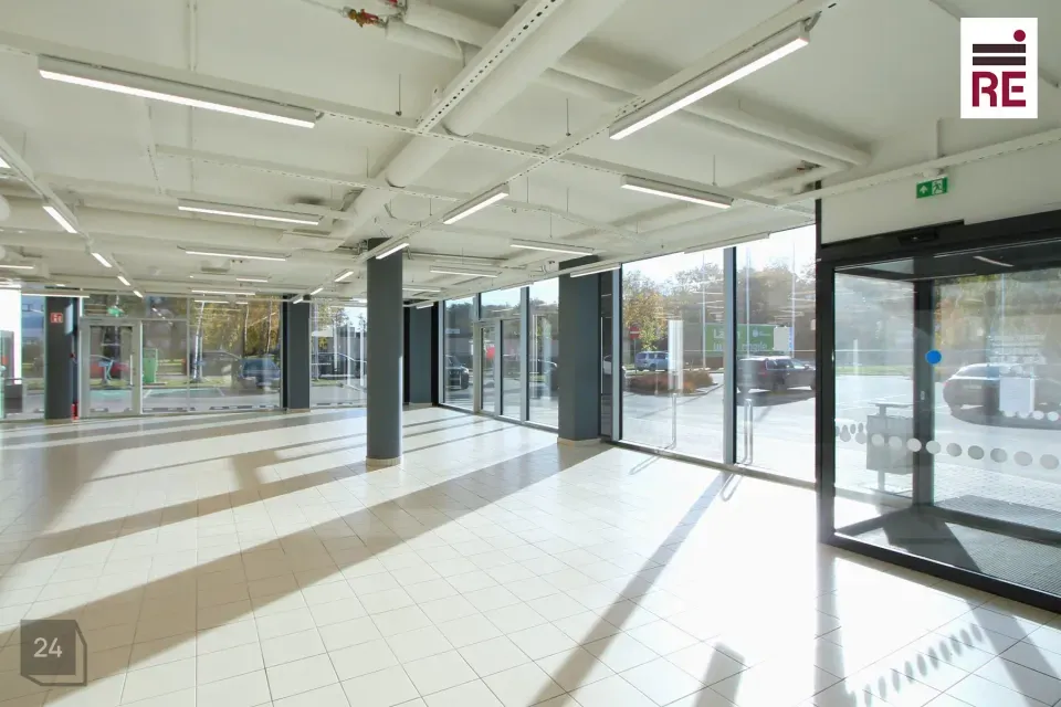 Mitme sihtotstarbega, 442 m² Äripind  -  Tallinn, Mustamäe linnaosa