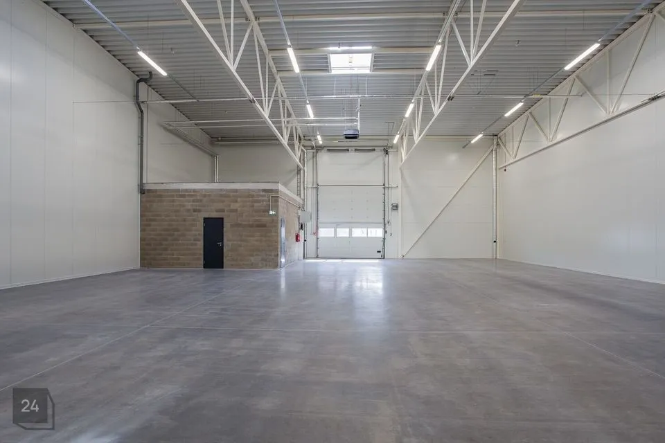 Mitme sihtotstarbega, 330 m² Äripind  -  Pärnu linn, Pärnu linn