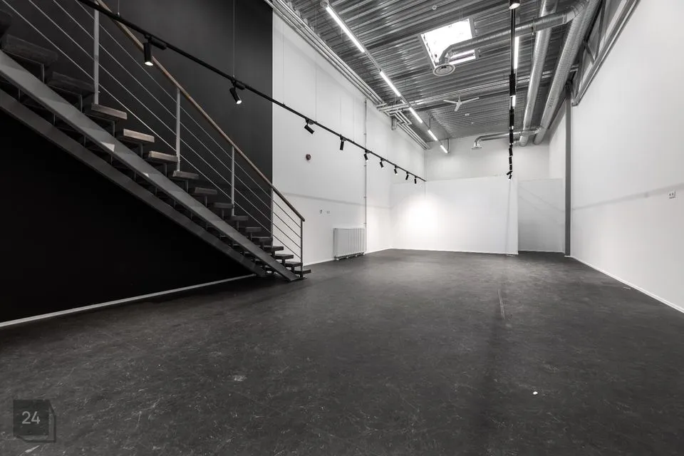 290 m² Äripind - Tallinn, Lasnamäe linnaosa - foto 2