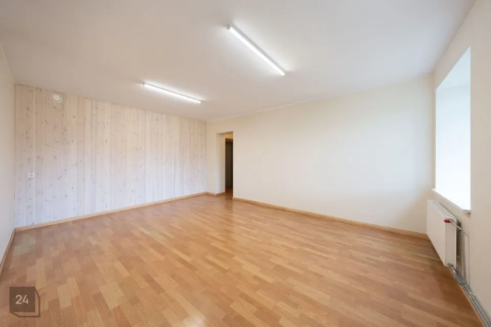 48 m² Äripind  -  Rapla vald, Rapla linn - foto 2