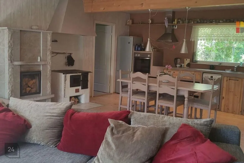 3-toaline Maja  -  Hiiumaa vald, Esiküla - foto 3