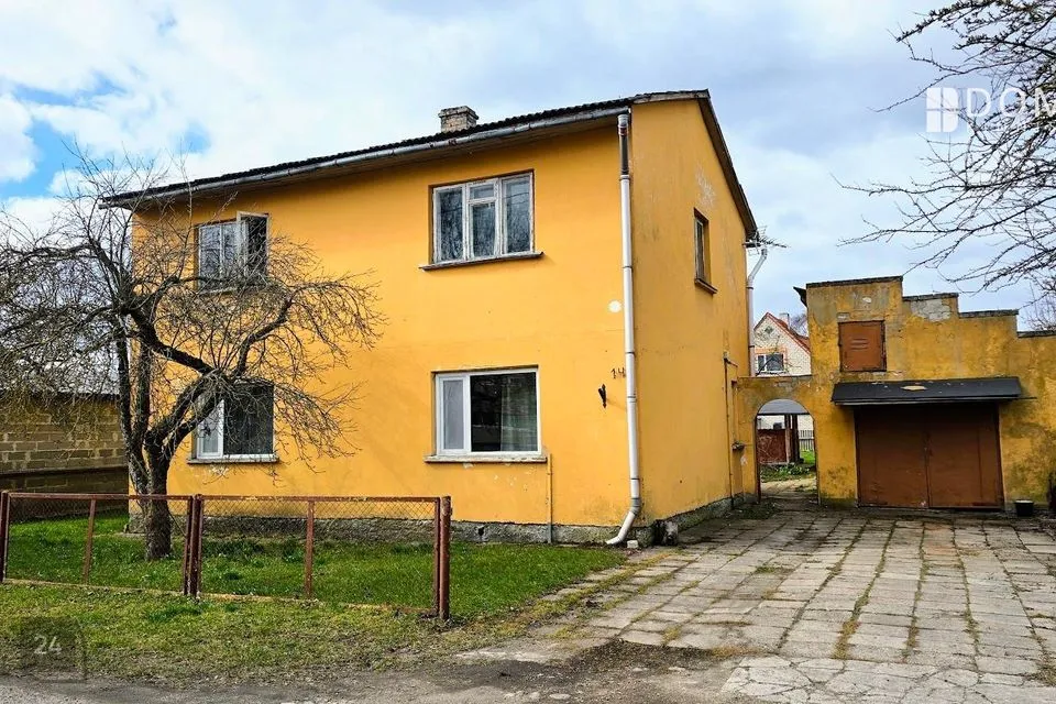 5-toaline Maja  -  Saaremaa vald, Kuressaare linn
