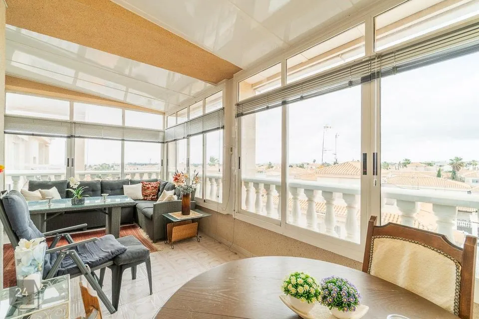 4-room apartment in Hispaania, Torrevieja - photo 3