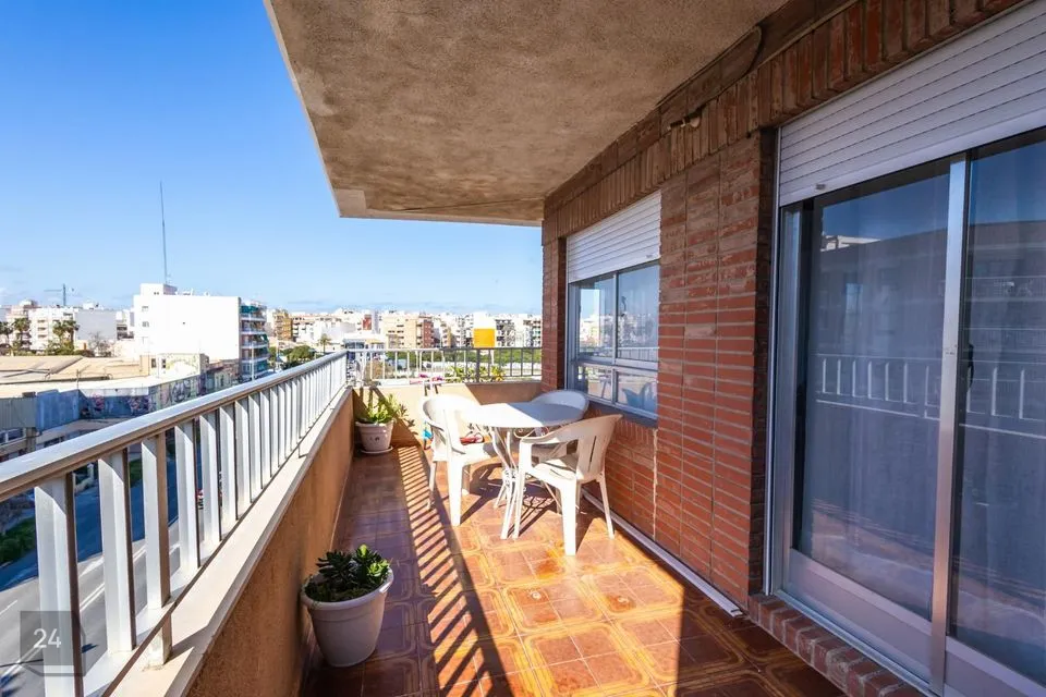 3-комнатная Квартира в Hispaania, Torrevieja