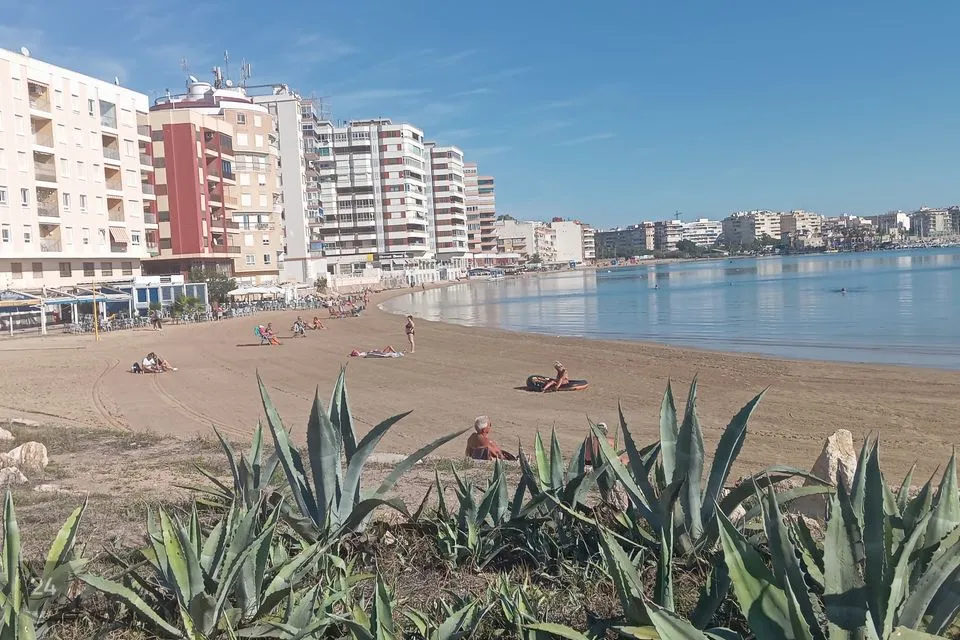 4-комнатная Квартира в Hispaania, Torrevieja - фото 5