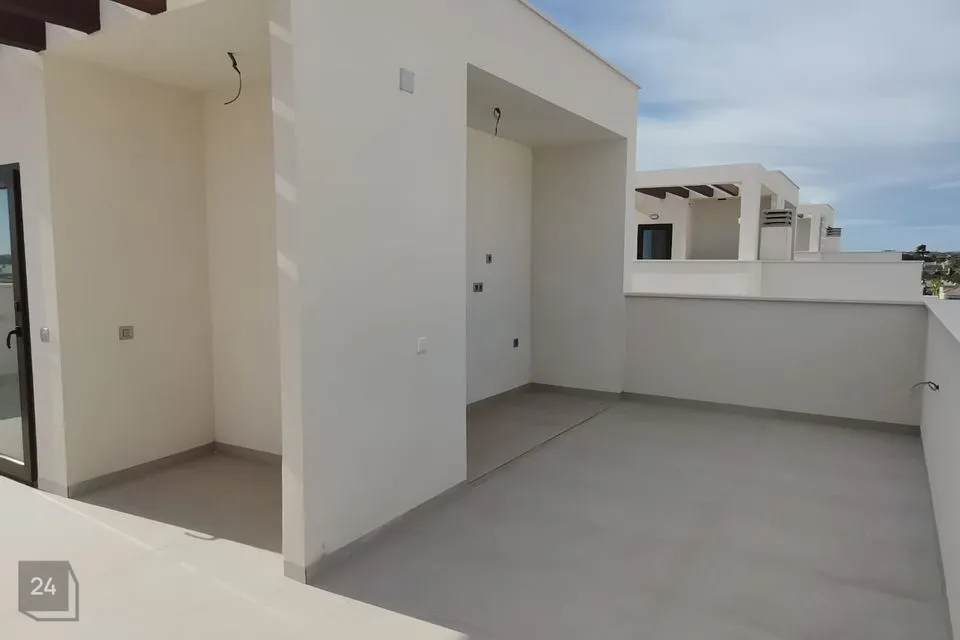 4-комнатная часть дома в Hispaania, Alicante - фото 2