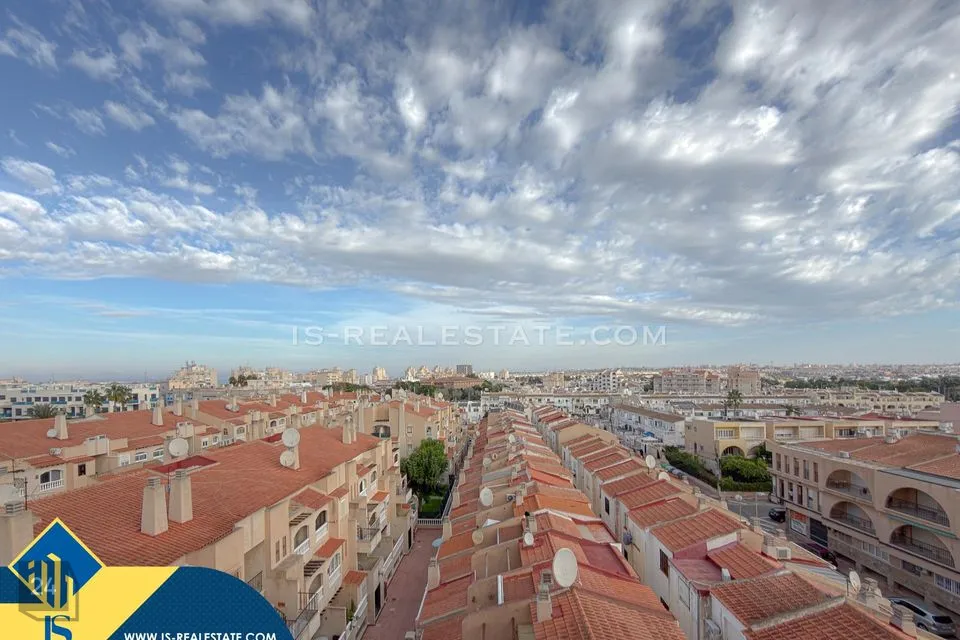 2-room apartment in Hispaania, Torrevieja - photo 4