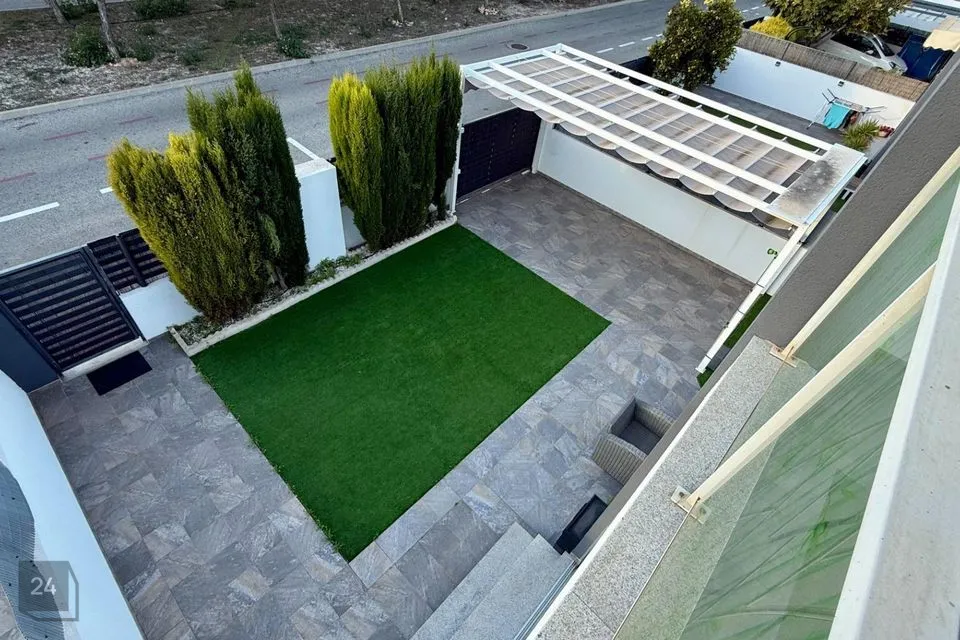 4-комнатная дом в Hispaania, Torrevieja - фото 2